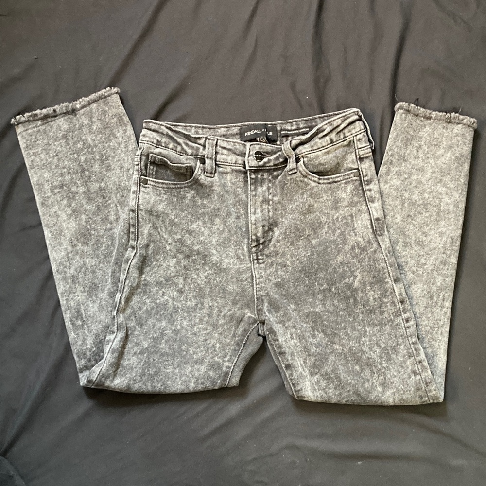 Kendall + Kylie Grey Acid Wash The Icon High Rise Straight Leg Jeans Size 7/28